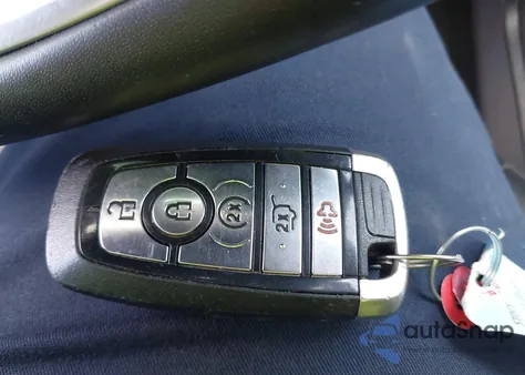 2020 Ford Explorer St z USA, uszkodzony, nr VIN 1FM5K8GC6LGA43036